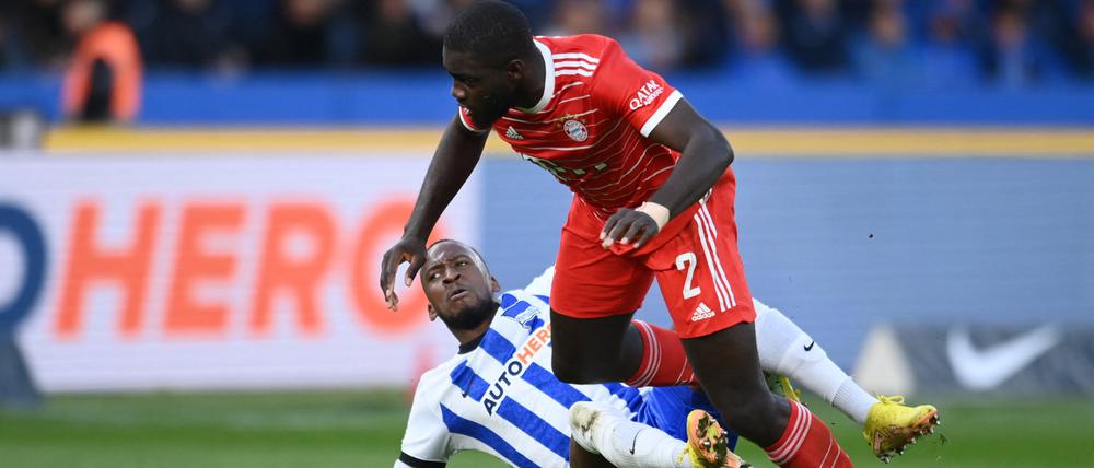 Dodi Lukebakio und Hertha BSC brachten den FC Bayern mit Dayot Upamecano nur kurz ins Straucheln.