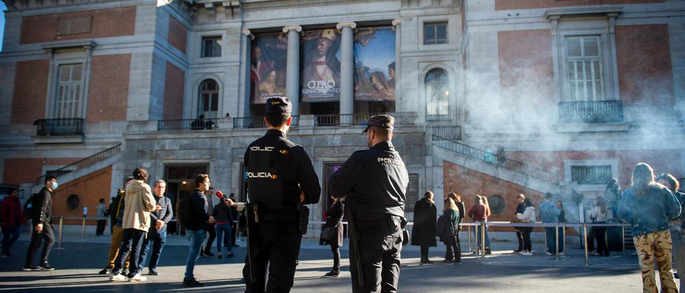 Vor dem Prado-Museum in Madrid.