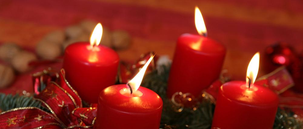 Ein Adventskranz zum vierten Advent.