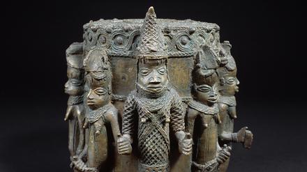 Altar der Hand (ikegobo), heute im Dresdner Völkerkundemuseum.