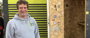 Mini-Tiny-Haus fürs Soziale. Sven Lüdecke, Gründer von Little Homes e.V., hatte eine innovative Idee, wie Obdachlose ein Dach über dem Kopf bekommen.