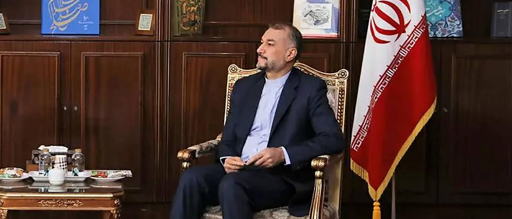 Der iranische Außenminister Hussein Amirabdollahian droht: drohte: „Unsere Antwort wird angemessen und entschlossen sein.“