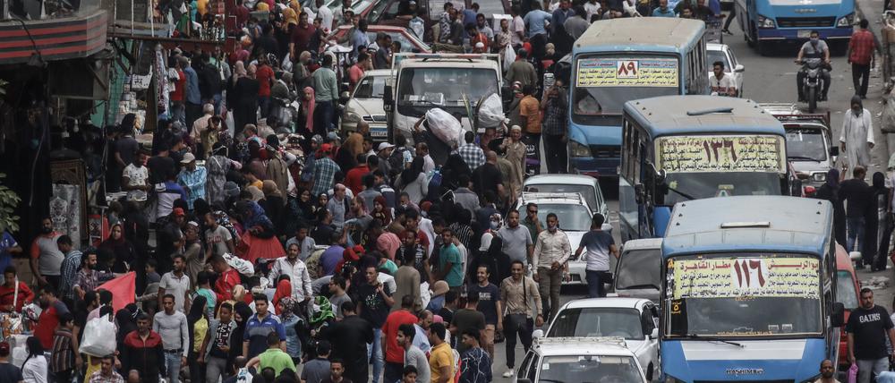 Der Straßenmarkt Al Ataba in Kairo, Ägypten. 