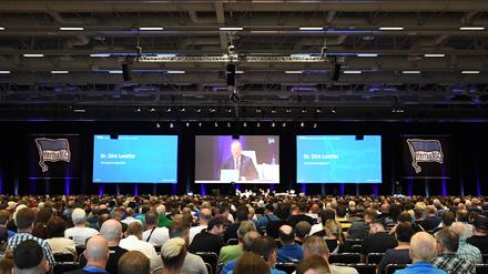 Am Sonntag ist es wieder so weit: Zum dritten Mal in diesem Jahr kommen die Mitglieder von Hertha BSC zur Mitgliedersammlung zusammen.