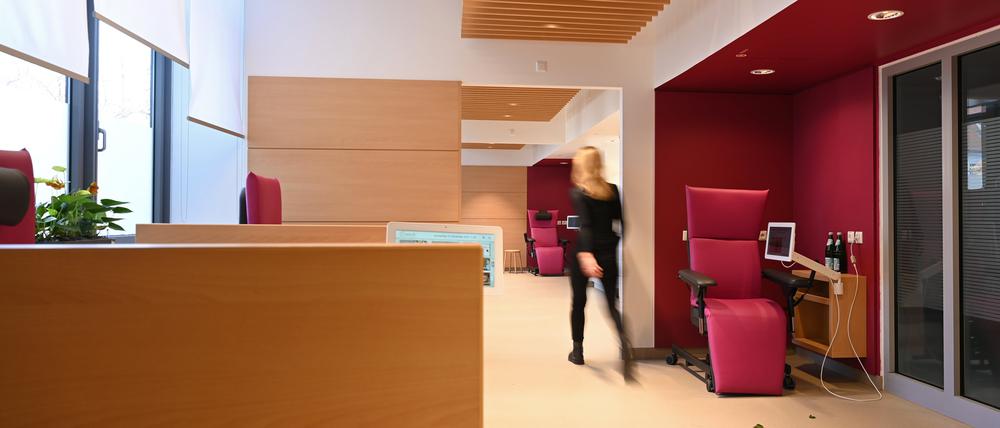 Die neu gestalteten Räumlichkeiten der Krebstherapieambulanz „Rosi“ am Campus Virchow-Klinikum der Berliner Charite.