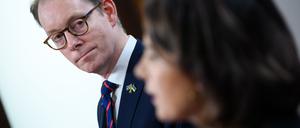 Schwedens Außenminister Tobias Billström bei Annalena Baerbock in Berlin. 