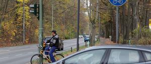 Die Sicherheit für Radfahrer in der Heinrich-Mann-Allee soll verbessert werden.
