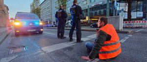 Klimaaktivisten in Bayern droht ein 30-tägiger Gewahrsam (Symbolbild).