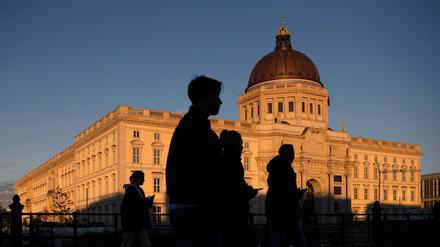 Am rekonstruierten Stadtschloss erhitzen sich weiter die Gemüter.