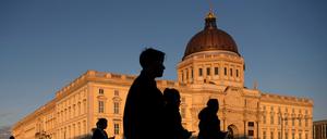 Am rekonstruierten Stadtschloss erhitzen sich weiter die Gemüter.