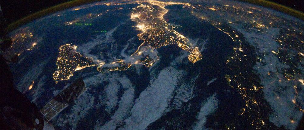 Wirklich „dunkel“ sind europäische Nächte in vielen Regionen nicht mehr.