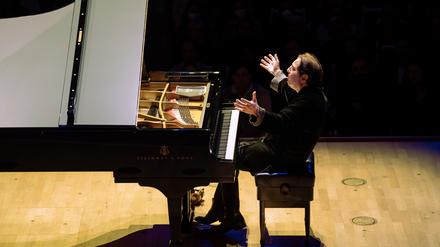 Fazil Say wurde 1970 in Ankara geboren