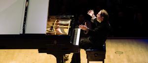 Fazil Say wurde 1970 in Ankara geboren