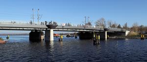 Die Brücke über den Zernsee wurde eröffnet.