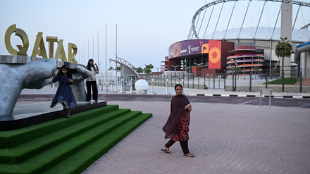 Bei den WM-Spielen im Khalifa International Stadium dürften auch viele Frauen dabei sein. Dass sie dort bald selbst wieder spielen, ist aktuell jedoch schwer vorstellbar.
