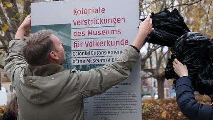 Die Stele war am Mittwoch eingeweiht worden.