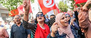 Demonstration gegen Präsident Saied in Tunis
