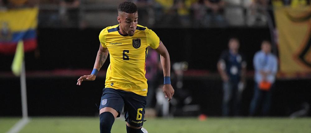 Byron Castillo wird bei der WM in Katar nicht für Ecuador spielen. Vorab gab es Ärger um seine Staatsangehörigkeit.
