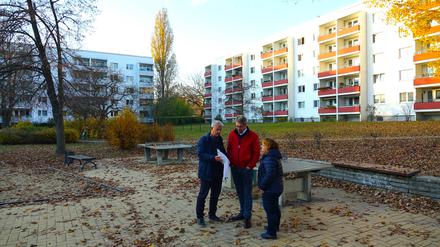 Gerd Scheibe, Dietmar Stengel und Kordelia Mühlan von der Initiative „Rettet den Ilsekiez“.