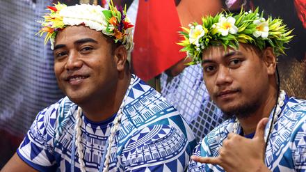 Zwei Teilnehmer aus Tuvalu, die der Klimakonferenz COP27 beiwohnten.