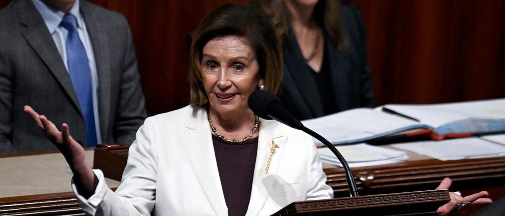 Die US-Demokratin Nancy Pelosi verkündete am Donnerstag ihren Rückzug von der Spitze der Partei.