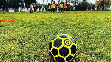 Mit einem Aktionsmonat während der Fußball-WM in Katar will der Verein BSV Victoria 90 Friedrichshain eine Verbesserung der dortigen Menschenrechtslage einfordern. 