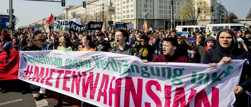 Zehntausende demonstrieren gegen „Mietenwahnsinn“ am 6. April 2019.