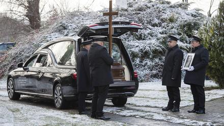 Beerdigung von einem der Opfer des Raketeneinschlags auf polnischem Gebiet