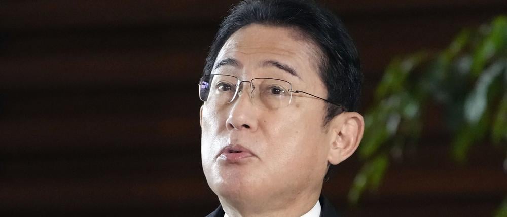  Kishida, Premierminister von Japan, spricht zu den Medien im Büro des Premierministers . 