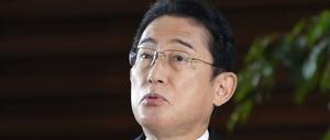 Kishida, Premierminister von Japan, spricht zu den Medien im Büro des Premierministers .