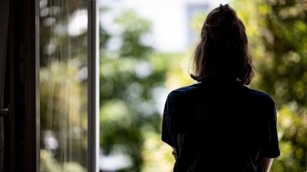 Ein Viertel aller Erwachsenen in Deutschland fühlt sich einsam und leidet darunter. 