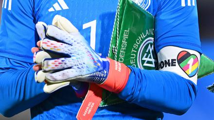 Diese Armbinde hat die Fifa bei der WM in Katar verboten.