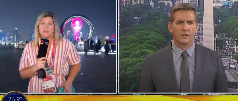 Vor laufender Kamera wird eine WM-Reporterin in Katar ausgeraubt (YouTube-Screenshot). 