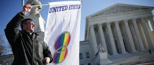 Gleichgeschlechtliche Ehen wurden in den USA durch eine Entscheidung des Obersten Gerichts 2015 legalisiert.