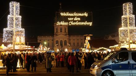 Keine Poller: Zwischen dem Marktbetreiber und dem Bezirk Charlottenburg-Wilmersdorf gibt es Streit um die Finanzierung der Anti-Terror-Sperren. 