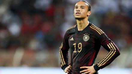 Leroy Sané steht Bundestrainer Flick wegen einer Knieverletzung nicht für den WM-Auftakt gegen Japan zur Verfügung.