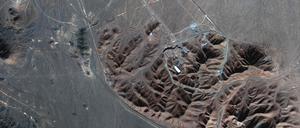 Das Satellitenbild von Maxar Technologies zeigt die Atomanlage Fordo im Iran.