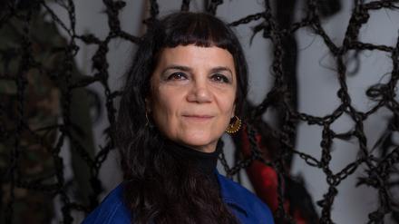 Farkhondeh Shahroudi ist Künstlerin. Sie wurde 1962 in Iran geboren und lebt seit zwei Jahrzehnten in Berlin.