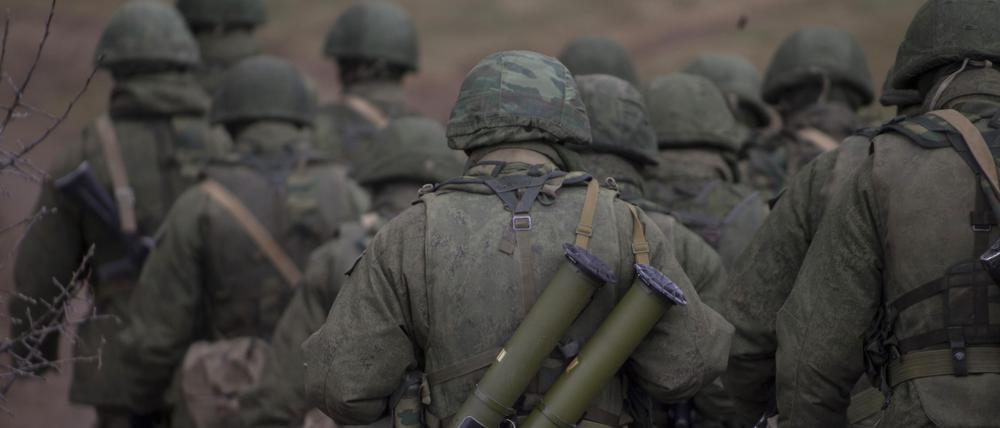 Immer wieder wird berichtet, dass Russland sogenannte Sperrtruppen gegen flüchtende Soldaten einsetzt.