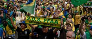 Bolsonaros Anhänger fordern einen Militärputsch.