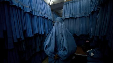 Afghanische Frauen sollen laut Tradition unsichtbar bleiben