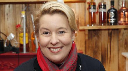 Franziska Giffey in Weihnachts- und Wahlkampfstimmung.