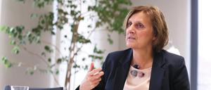 Britta Ernst (SPD) folgte einem GEW-Vorschlag, als sie die Verbeamtung von Lehrkräften ohne Master-Abschluss anregte.