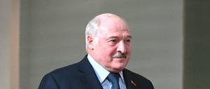 Alexander Lukaschenko schließt einen direkten Einsatz seiner Armee im russischen Angriffskrieg gegen die Ukraine aus (Archivbild).