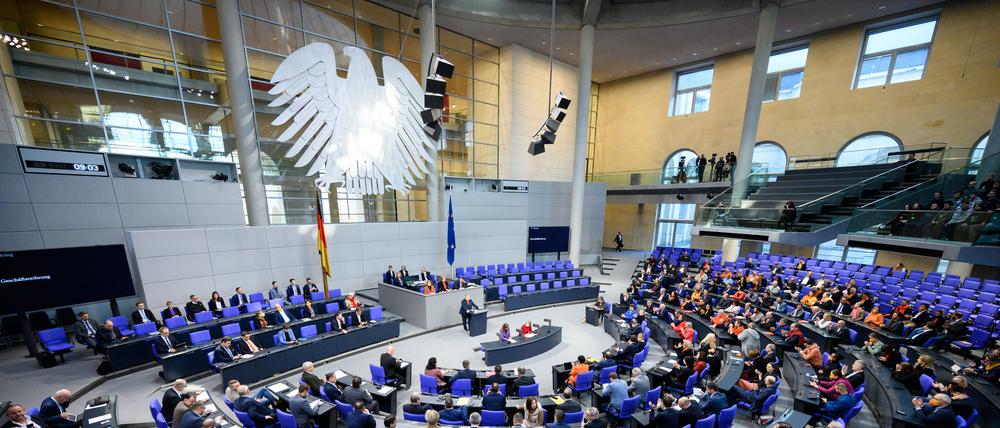 Volles Haus bei einer Plenarsitzung im Bundestag am Freitag.