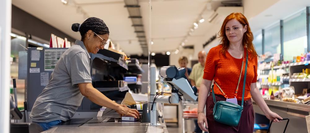 Diva oder Notfall. Wer vorgelassen werden möchte an der Supermarktkasse, sollte einen guten Grund haben.