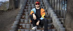 Der Wilmersdorfer Hip-Hop-Künstler Ski Aggu hütet viele Mysterien. Einige davon gab er dem Tagesspiegel preis.