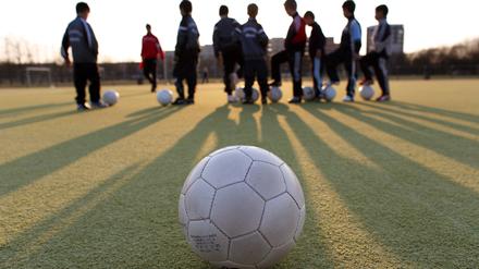 Kinder beim Fußballtraining