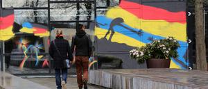 Benefiz-Familienfest für die Ukraine-Hilfe im Volkspark Potsdam. Auf dem Fest werden Spenden zugunsten der Kinder-Hilfe-Ukraine des Freundes- und Förderkreis Klinikum Ernst von Bergmann gesammelt.