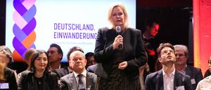 Bundesinnenministerin Nancy Faeser bei der Autaktveranstaltungsreihe Einwanderungsland Deutschland am 28.11.2022 in Berlin, Kreuzberg, Festsaal Kreuzberg.